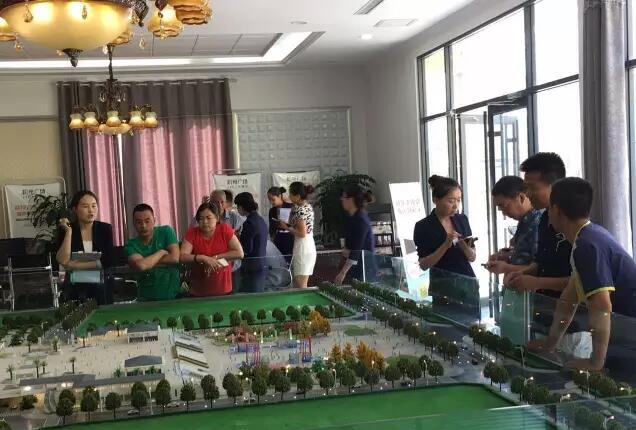 福利來啦！階州廣場(chǎng)很！熱！鬧！