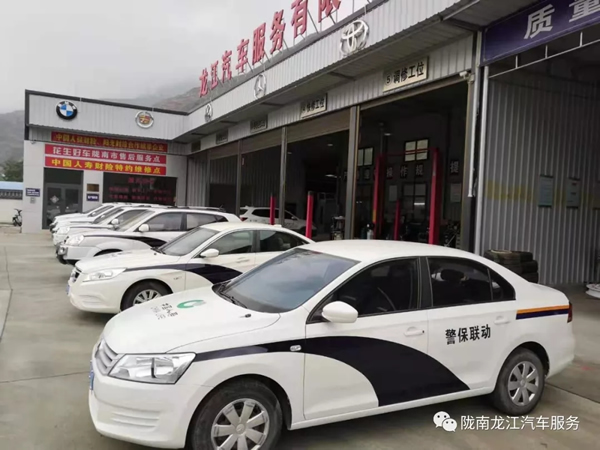 金錘鈑金，銀槍噴漆！龍江汽修值得信賴！