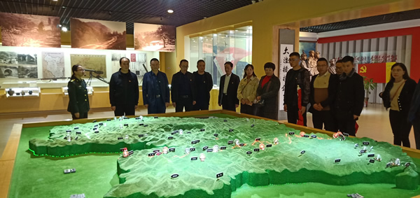 市龍江集團(tuán)開(kāi)展“不忘初心、牢記使命”主題黨日活動(dòng)