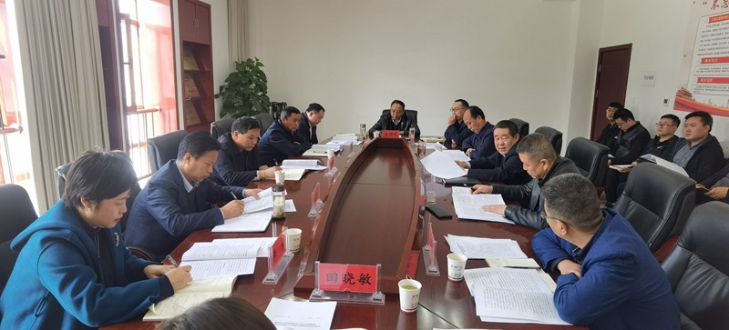 李逢春副市長在市龍江集團公司調(diào)研指導(dǎo)工作